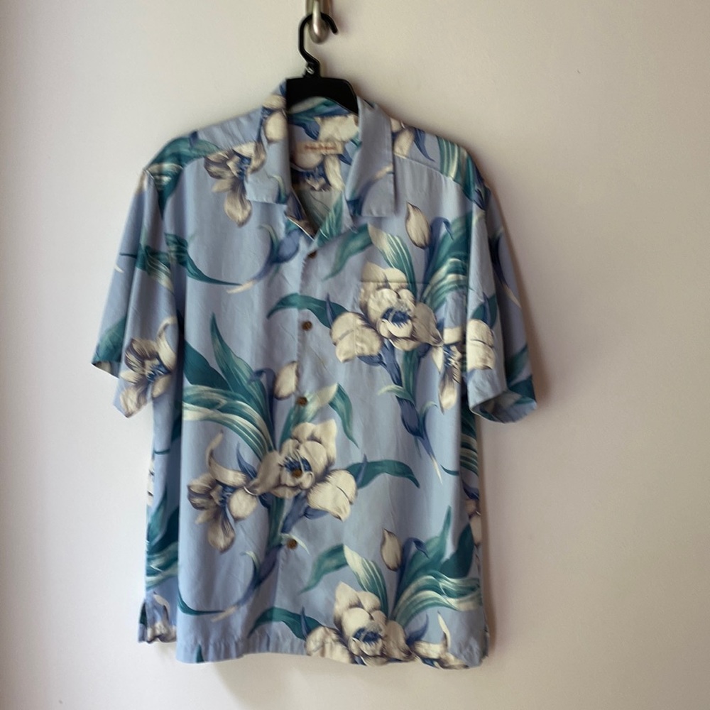 Men’s Tommy Bahama Size XL